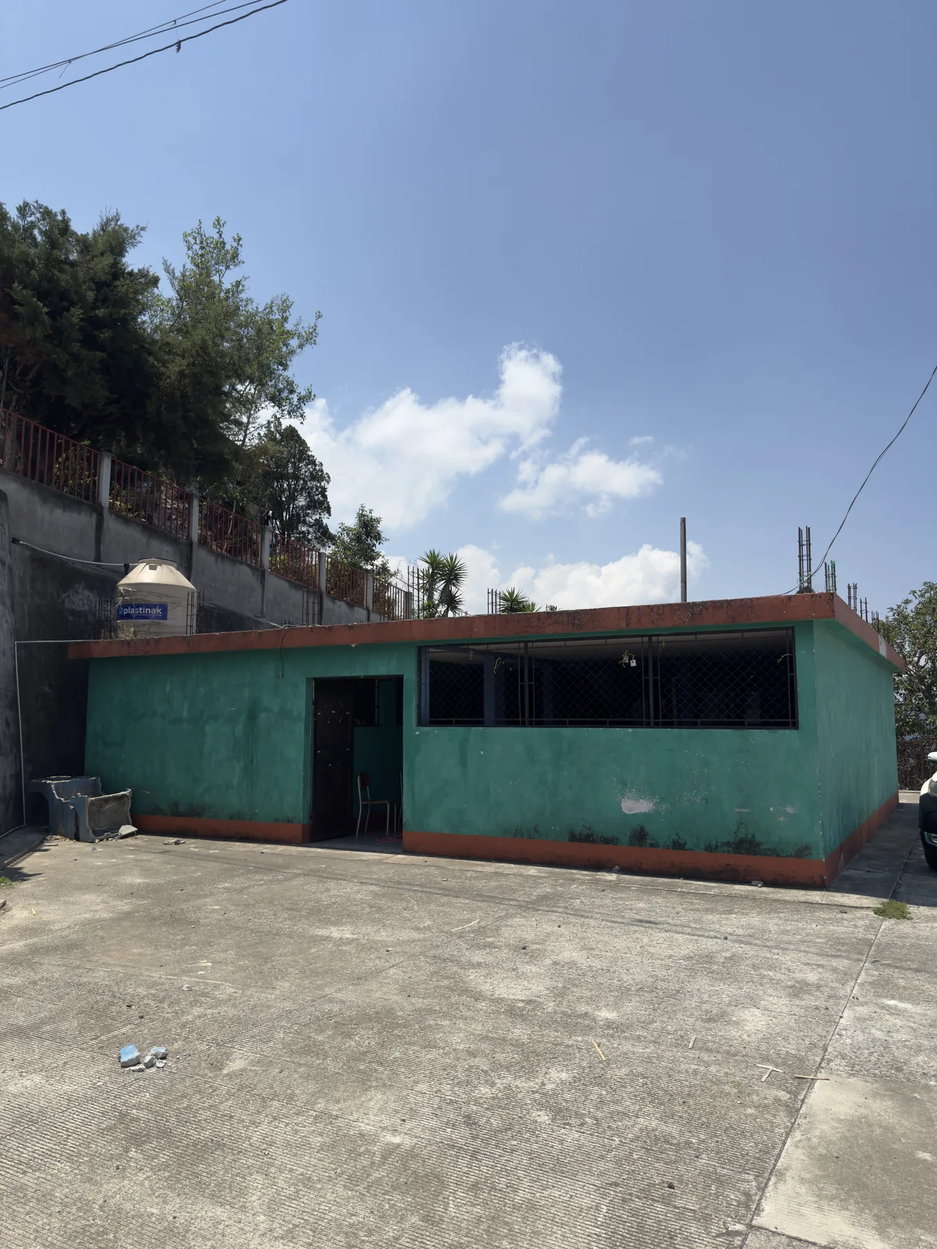 Exterior comunidad Pacamán